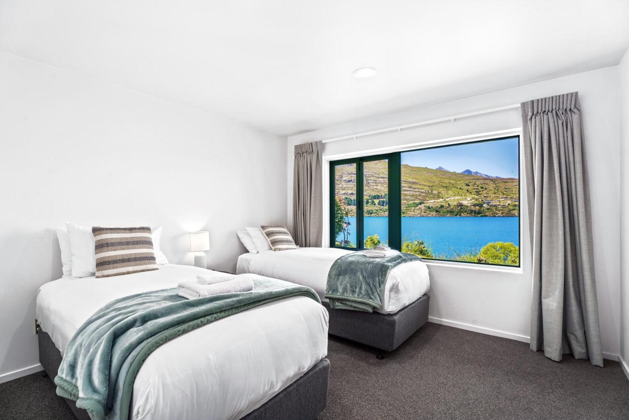 Lakefront Living At Remarkables Retreat - Eight Κουίνσταουν Εξωτερικό φωτογραφία